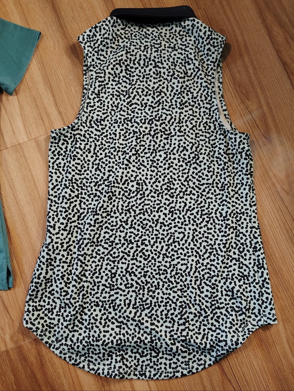 Bad Birdie Women 3 Piece Golf Outfit Set Medium Polo Tank Top Skort Animal Print - Picture 11 of 12